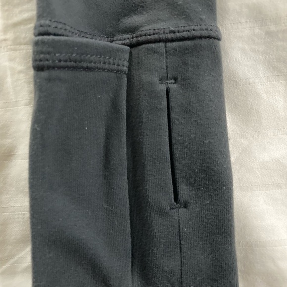 Lululemon gray sleeves. One size fits all - Picture 3 of 5